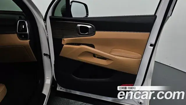 Kia Sorento 2022 — Şəkil 35/35
