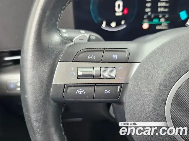 Hyundai Kona 2023 — Фото 15/20