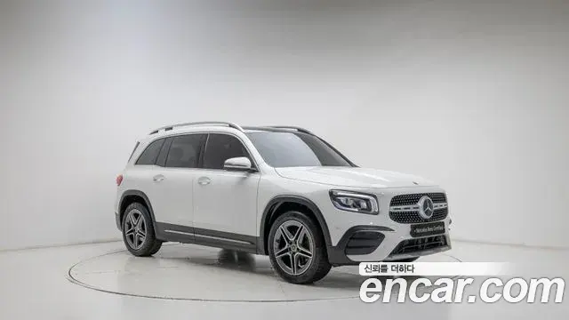 Mercedes-Benz GLB-Class 2022 — Фото 10/20