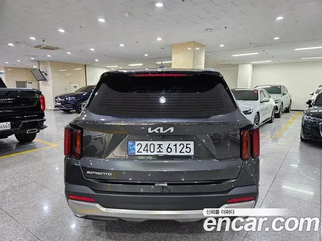 Kia Sorento 2024 — Şəkil 18/20