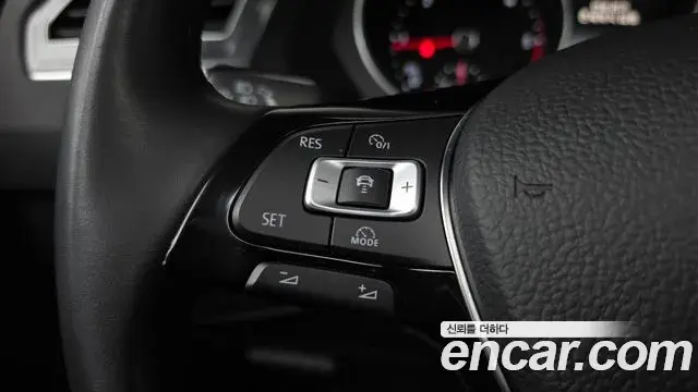Volkswagen Tiguan 2018 — Şəkil 6/35