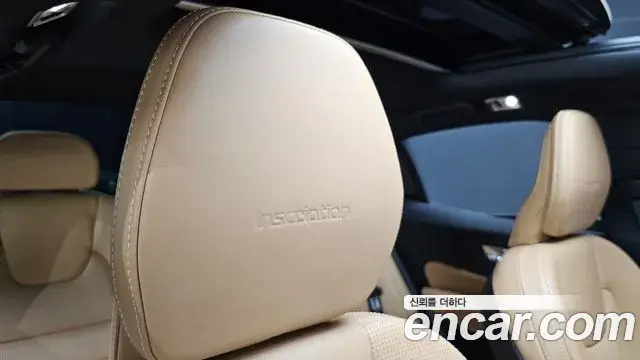 Volvo S60 2020 — Şəkil 35/38