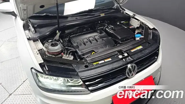Volkswagen Tiguan 2020 — Şəkil 14/20