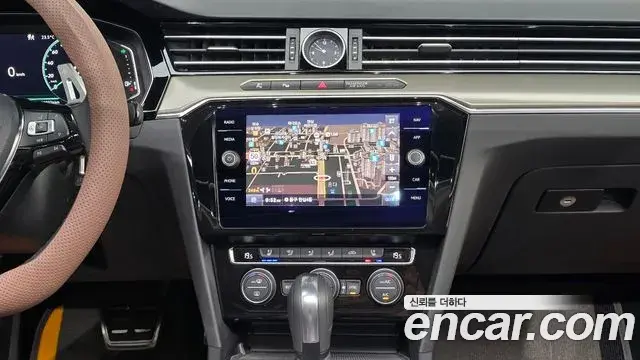 Volkswagen Arteon 2020 — Photo 19/31
