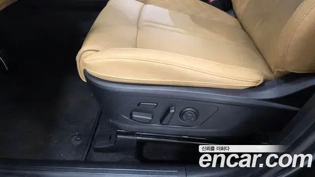 Kia Sorento 2021 — Şəkil 19/33