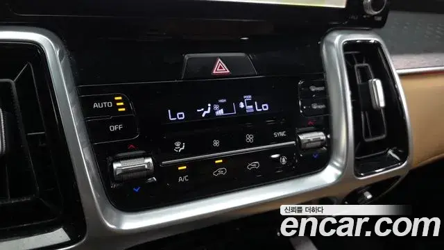 Kia Sorento 2021 — Şəkil 26/33