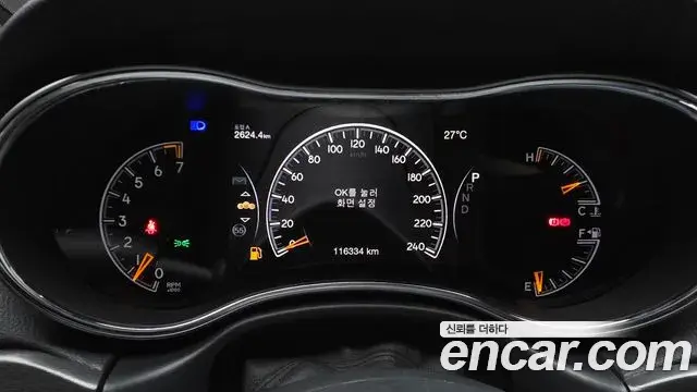 Jeep Grand Cherokee 2018 — Фото 8/20