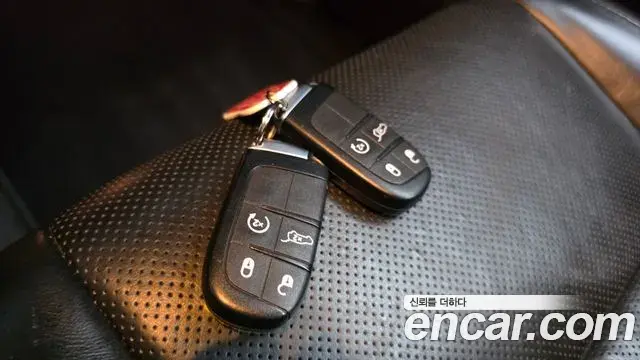 Jeep Grand Cherokee 2018 — Photo 28/36