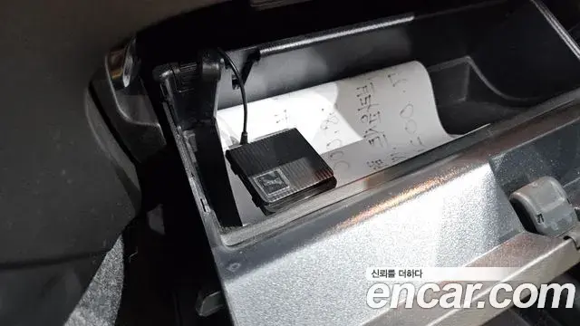 Volvo XC40 2022 — Photo 29/34