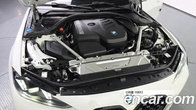 BMW 4 Series 2025 — Şəkil 16/34