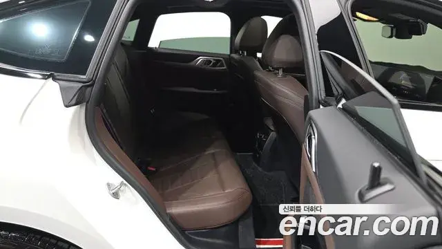 BMW 4 Series 2025 — Şəkil 19/34