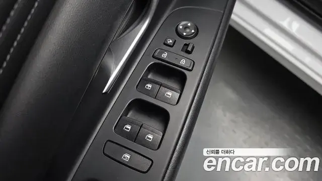 Hyundai The New Avante Hybrid 2021 — Photo 14/32
