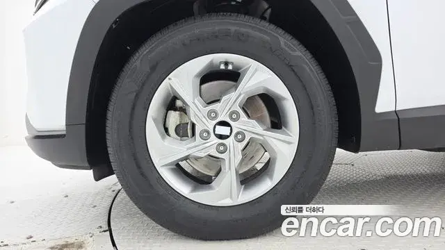 Hyundai Tucson Hybrid 2022 — ფოტო 2/20