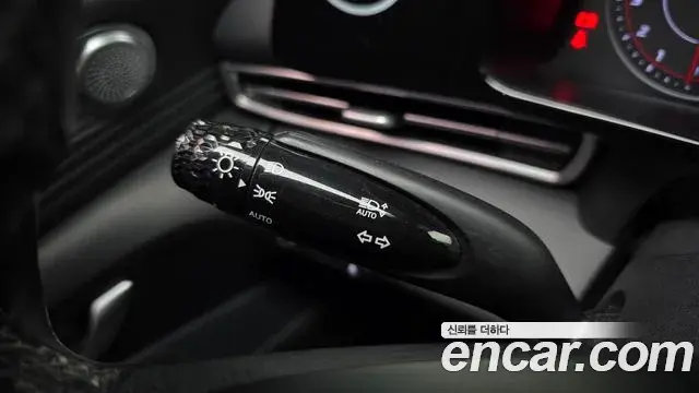 Hyundai The New Avante Hybrid 2022 — Photo 23/30
