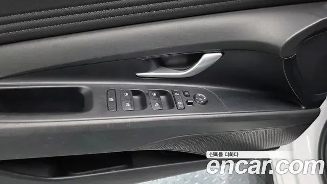 Hyundai The New Avante Hybrid 2022 — Photo 4/30