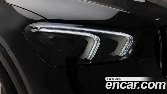 Mercedes-Benz GLE-Class 2022 — Фото 18/20