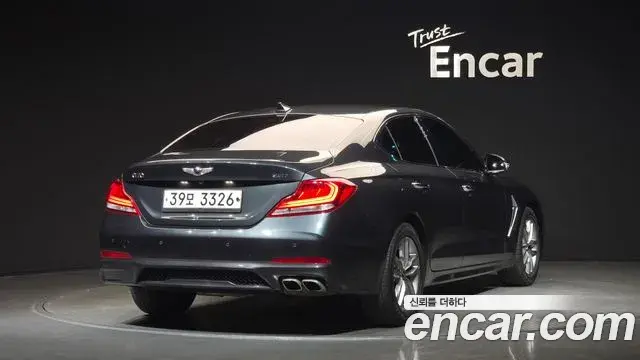 Genesis G70 2018 — Фото 2/20
