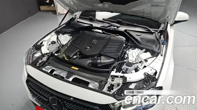 Mercedes-Benz E-Class 2025 — Фото 6/20