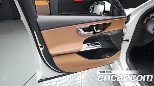 Mercedes-Benz E-Class 2025 — Şəkil 16/32