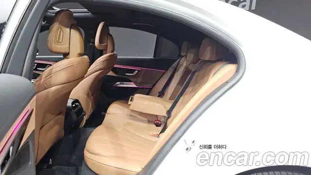 Mercedes-Benz E-Class 2025 — Şəkil 21/32