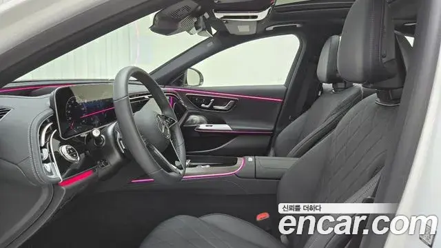 Mercedes-Benz E-Class 2025 — Фото 14/17