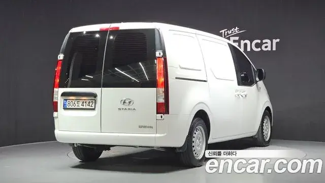 Hyundai Staria 2022 — Şəkil 1/30