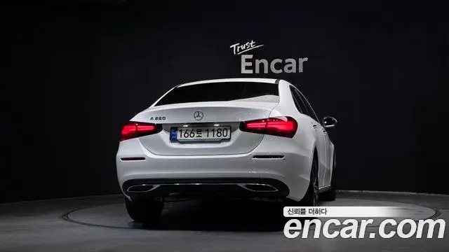 Mercedes-Benz A-Class 2024 — Фото 4/20