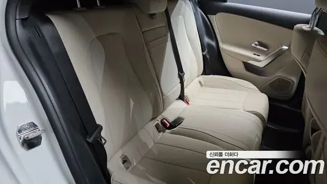 Mercedes-Benz A-Class 2024 — Фото 11/20