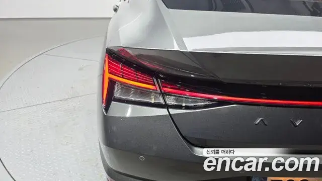 Hyundai The New Avante Hybrid 2022 — Photo 35/35