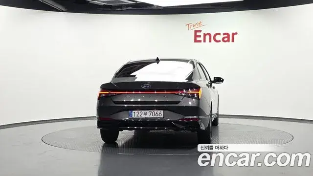 Hyundai The New Avante Hybrid 2023 — Şəkil 25/32