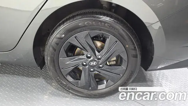 Hyundai The New Avante Hybrid 2023 — Şəkil 2/32
