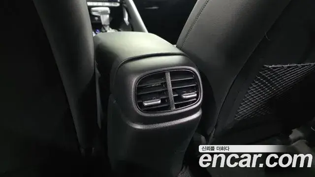 Hyundai The New Avante Hybrid 2023 — Şəkil 17/32
