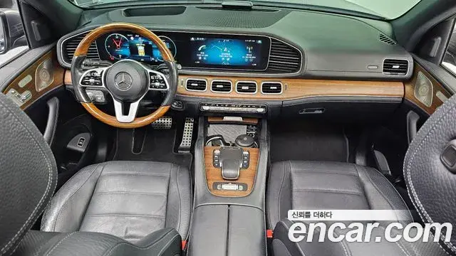 Mercedes-Benz GLS-Class 2021 — ფოტო 8/20