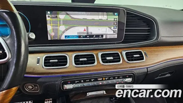 Mercedes-Benz GLS-Class 2021 — ფოტო 18/20