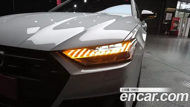 Audi A7 2023 — Photo 18/38
