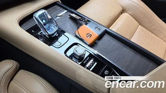 Volvo S90 2021 — ფოტო 8/20