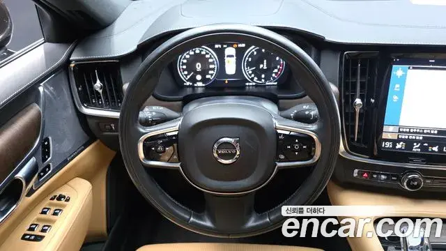 Volvo S90 2021 — ფოტო 10/20
