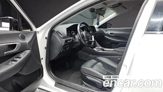 Hyundai Sonata 2022 — Фото 10/20