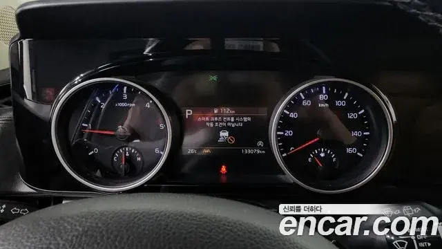 Kia Carnival 2021 — Фото 8/20