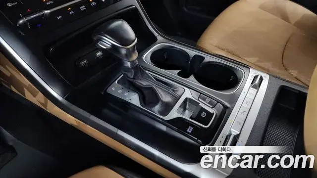 Kia Carnival 2021 — Фото 9/20
