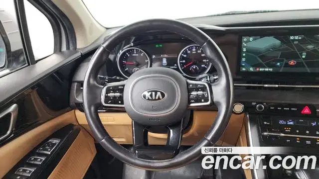 Kia Carnival 2021 — Фото 13/20