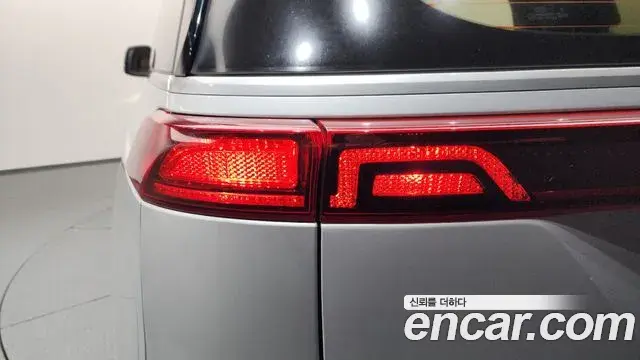 Kia Carnival 2021 — Şəkil 12/35