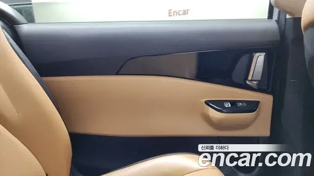 Kia Carnival 2021 — Şəkil 29/35