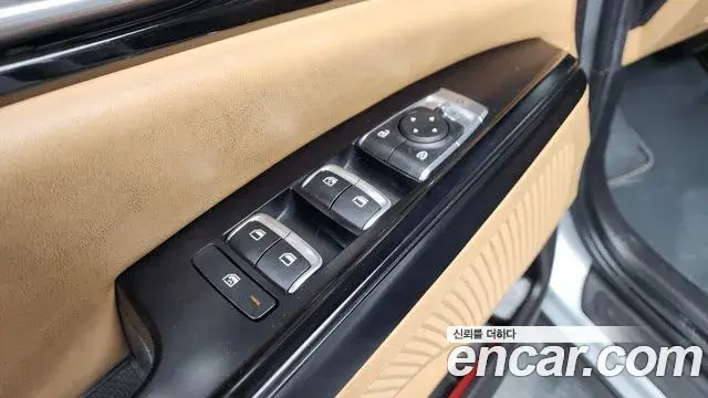 Kia Carnival 2021 — Şəkil 17/35