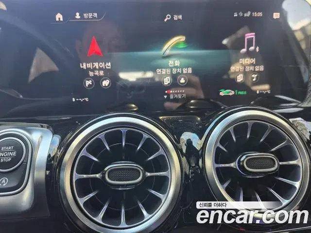 Mercedes-Benz GLB-Class 2023 — Фото 6/19