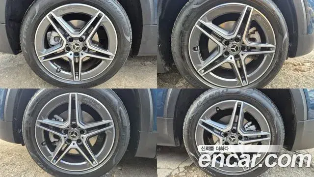 Mercedes-Benz GLB-Class 2023 — Фото 19/19