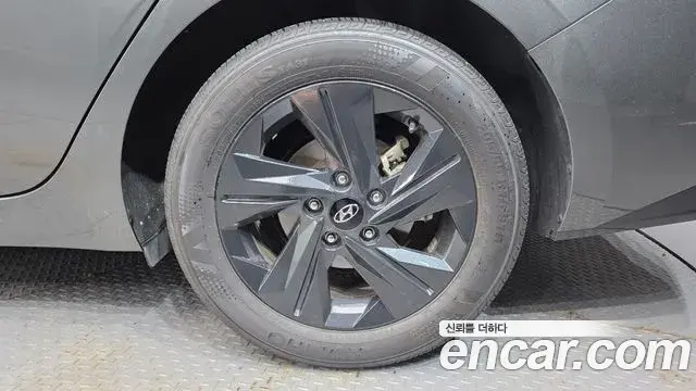 Hyundai The New Avante Hybrid 2022 — Şəkil 14/36