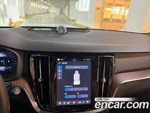 Volvo V60 Cross Country 2025 — Şəkil 11/19