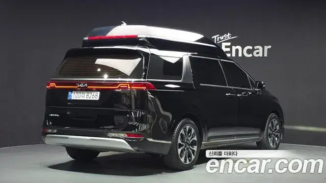 Kia Carnival 2022 — Photo 9/20