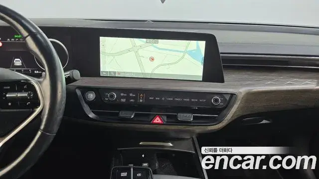 Kia K8 2021 — ფოტო 8/30